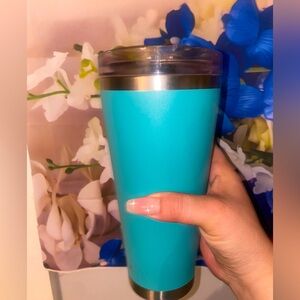 Metal teal tumbler